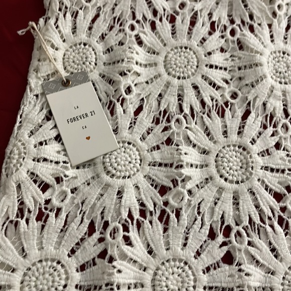 New - Picture 2 of 2